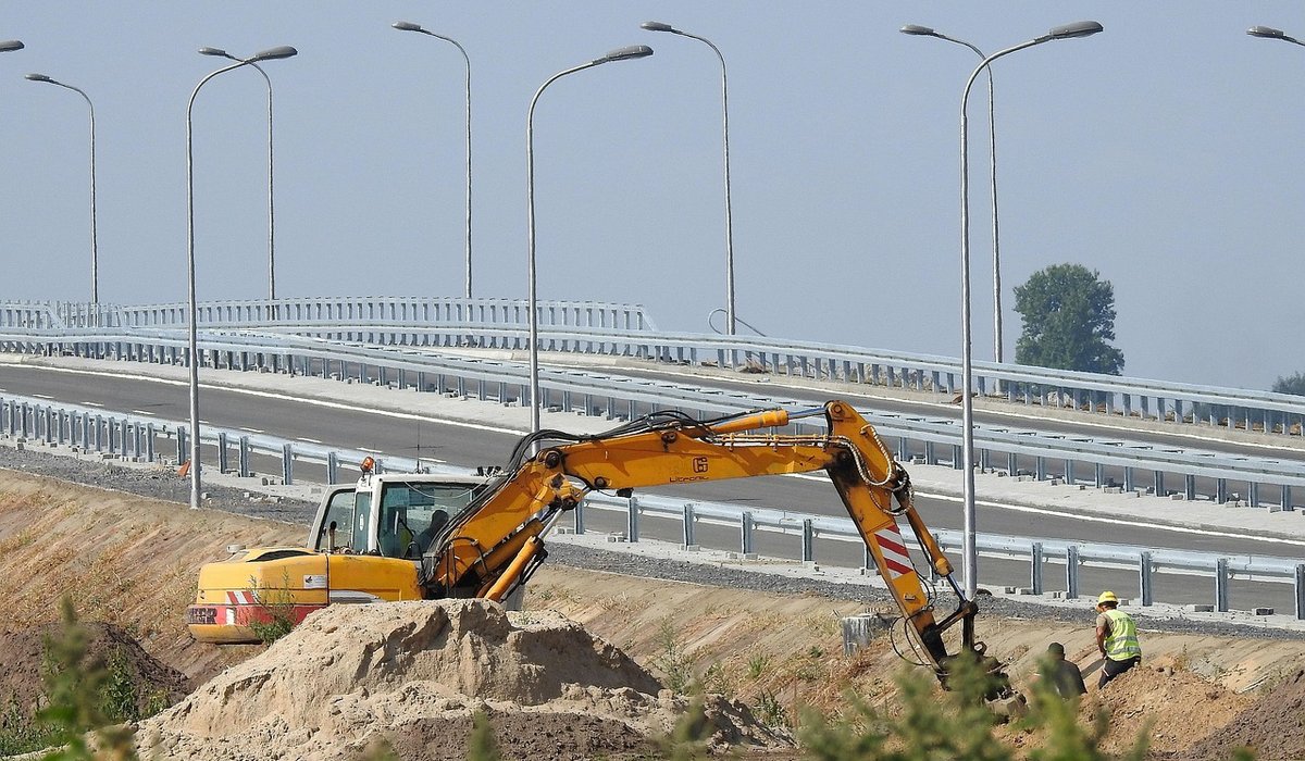 Selecting a Mini Digger for Landscaping Work